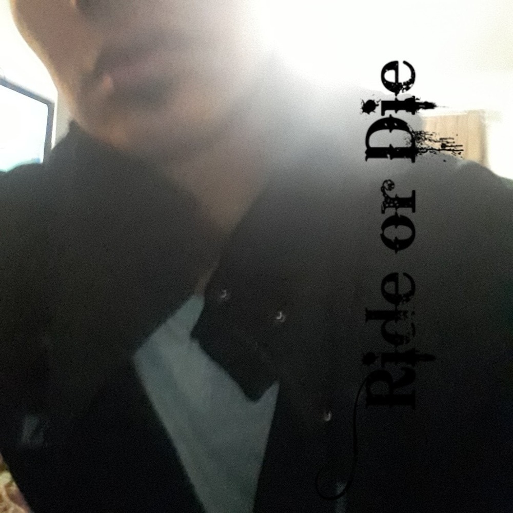 Meet your Posher, Gilo